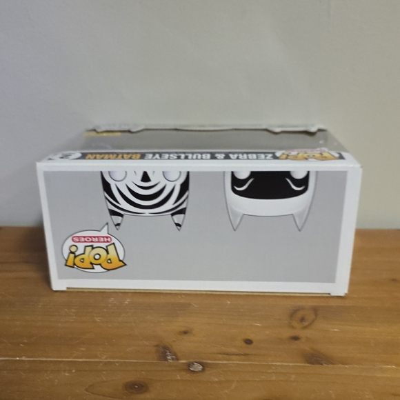 Funko Pop! Heroes Zebra & Bullseye Batman Vinyl Figures - Picture 5 of 6